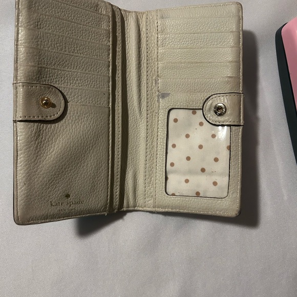 Kate Spade Light Blue Satchel like new with wallet and sunglasses holder. - Picture 8 of 9